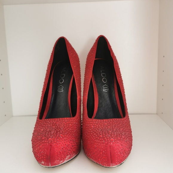 Red Sparkly Heels, Size 7 - Picture 2 of 5
